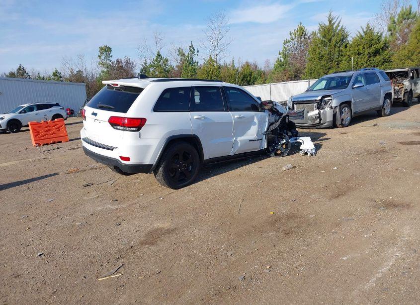Photo 4 of 2018 Jeep Grand CHEROKEE UPLAND 4X4 (VIN 1C4RJFAGXJC423087)