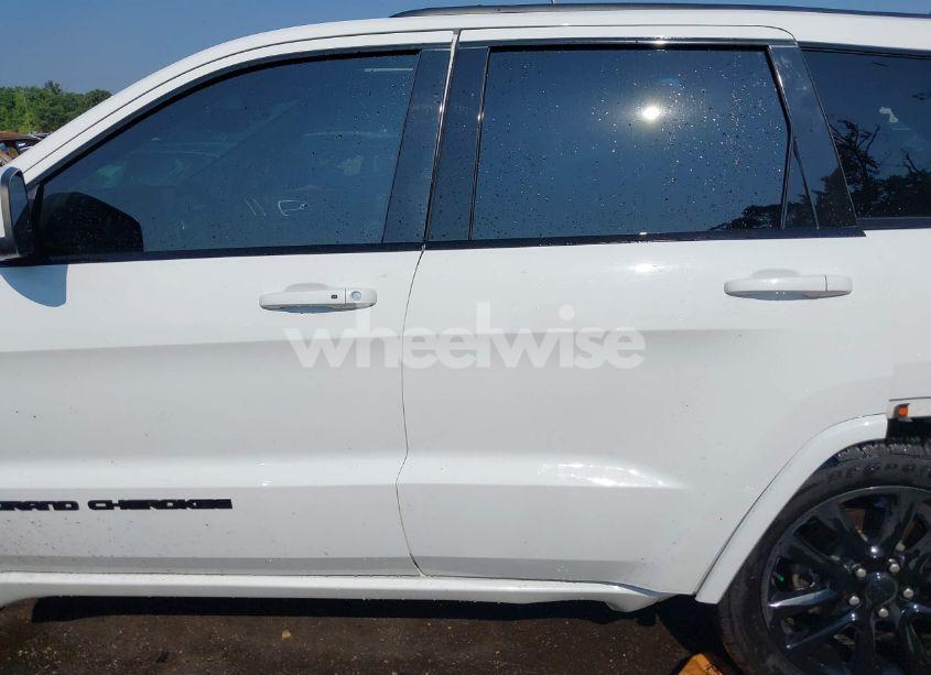 Photo 15 of 2018 Jeep Grand CHEROKEE ALTITUDE 4X4 (VIN 1C4RJFAGXJC423803)