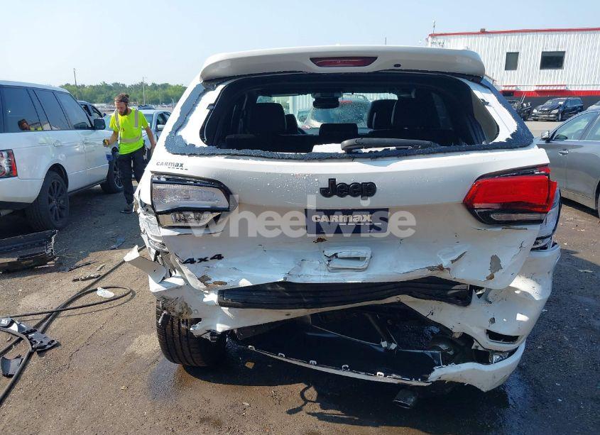 Photo 17 of 2018 Jeep Grand CHEROKEE ALTITUDE 4X4 (VIN 1C4RJFAGXJC423803)