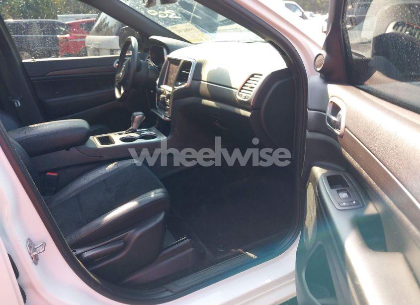 Photo 5 of 2018 Jeep Grand CHEROKEE ALTITUDE 4X4 (VIN 1C4RJFAGXJC423803)