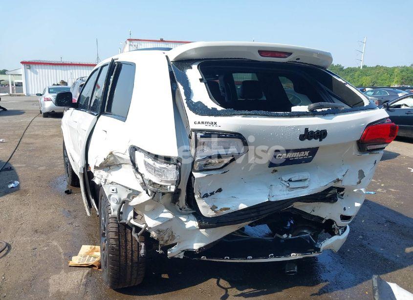 Photo 6 of 2018 Jeep Grand CHEROKEE ALTITUDE 4X4 (VIN 1C4RJFAGXJC423803)