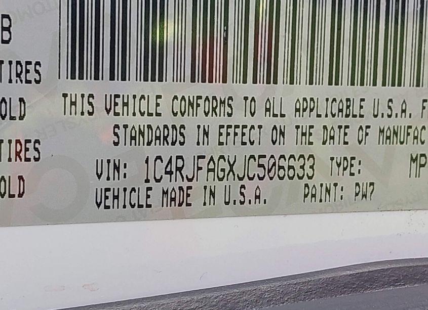 Photo 9 of 2018 Jeep Grand CHEROKEE LAREDO E 4X4 (VIN 1C4RJFAGXJC506633)