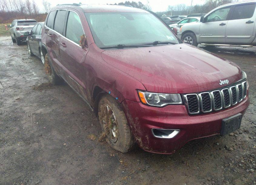 2019 Jeep Grand CHEROKEE LAREDO E 4X4 (VIN 1C4RJFAGXKC547913) main photo