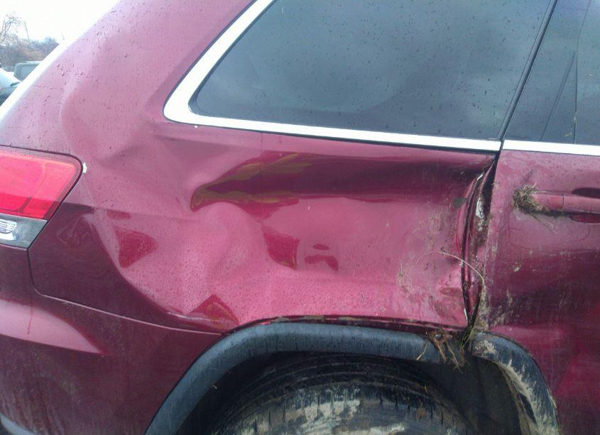 Photo 17 of 2019 Jeep Grand CHEROKEE LAREDO E 4X4 (VIN 1C4RJFAGXKC547913)