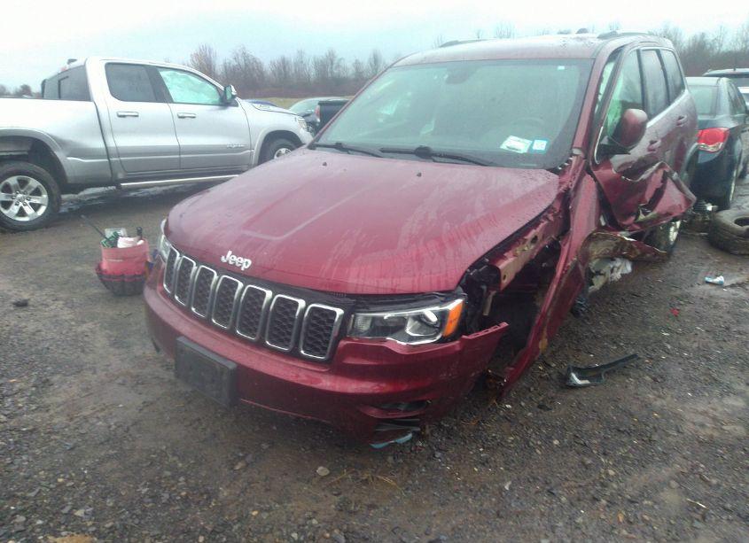 Photo 2 of 2019 Jeep Grand CHEROKEE LAREDO E 4X4 (VIN 1C4RJFAGXKC547913)