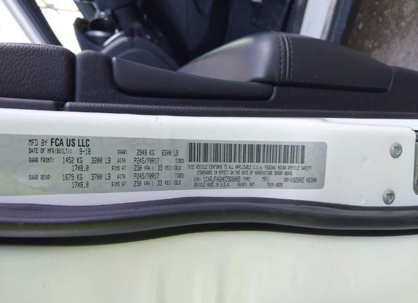 Photo 9 of 2019 Jeep Grand CHEROKEE LAREDO E 4X4 (VIN 1C4RJFAGXKC569085)