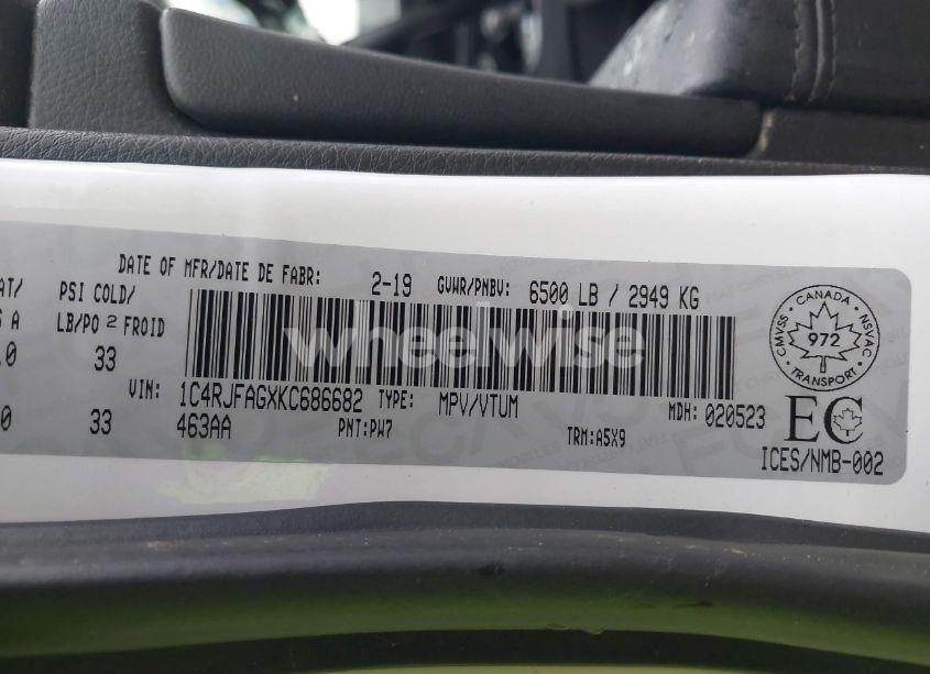 Photo 9 of 2019 Jeep Grand CHEROKEE LAREDO (VIN 1C4RJFAGXKC686682)