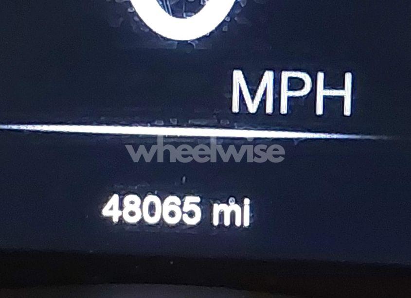 Photo 15 of 2019 Jeep Grand CHEROKEE LAREDO E 4X4 (VIN 1C4RJFAGXKC818887)