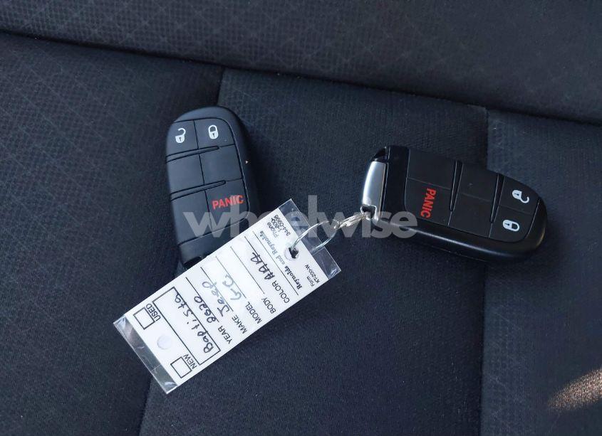 Photo 11 of 2020 Jeep Grand CHEROKEE LAREDO E 4X4 (VIN 1C4RJFAGXLC241957)