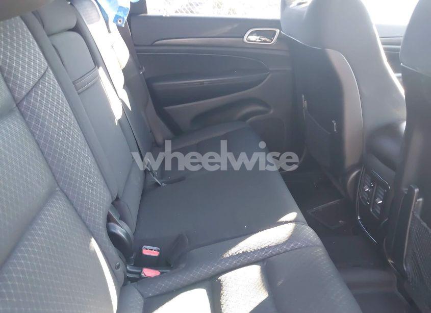 Photo 8 of 2020 Jeep Grand CHEROKEE LAREDO E 4X4 (VIN 1C4RJFAGXLC241957)