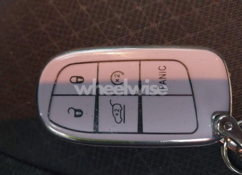 Photo 10 of 2020 Jeep Grand CHEROKEE LAREDO (VIN 1C4RJFAGXLC317533)