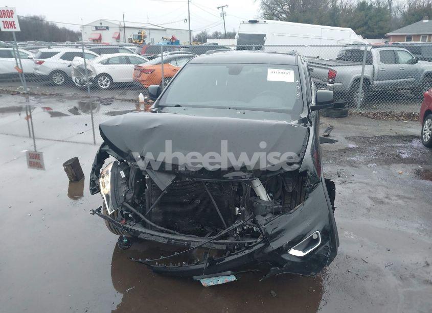 Photo 2 of 2020 Jeep Grand CHEROKEE LAREDO (VIN 1C4RJFAGXLC317533)