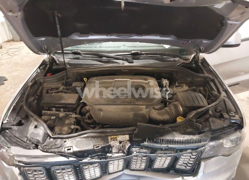 Photo 10 of 2021 Jeep Grand CHEROKEE LAREDO X 4X4 (VIN 1C4RJFAGXMC563628)