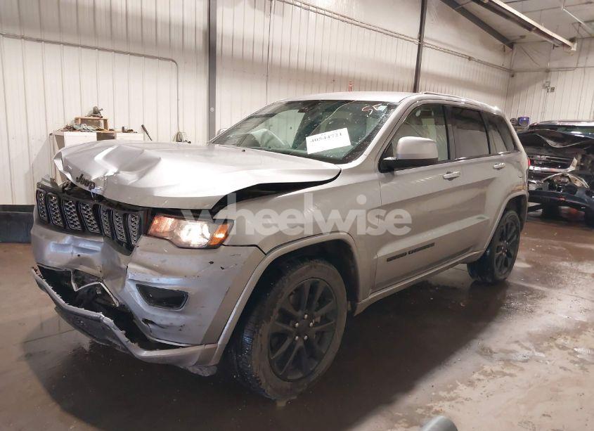 Photo 2 of 2021 Jeep Grand CHEROKEE LAREDO X 4X4 (VIN 1C4RJFAGXMC563628)