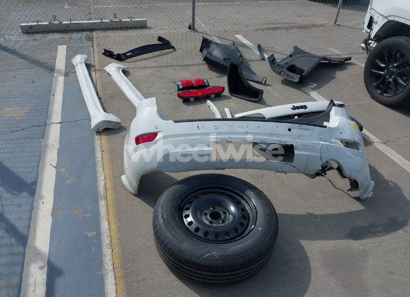 Photo 12 of 2021 Jeep Grand CHEROKEE LAREDO X 4X4 (VIN 1C4RJFAGXMC652969)