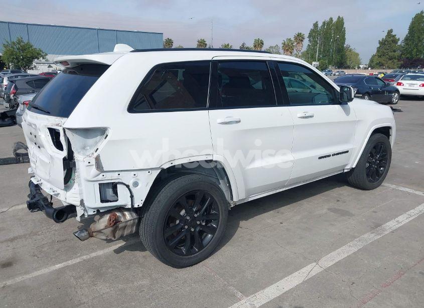 Photo 4 of 2021 Jeep Grand CHEROKEE LAREDO X 4X4 (VIN 1C4RJFAGXMC652969)