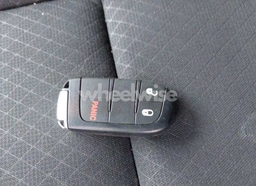 Photo 11 of 2021 Jeep Grand CHEROKEE LAREDO E 4X4 (VIN 1C4RJFAGXMC687897)