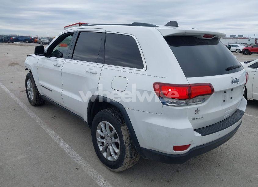 Photo 3 of 2021 Jeep Grand CHEROKEE LAREDO E 4X4 (VIN 1C4RJFAGXMC687897)