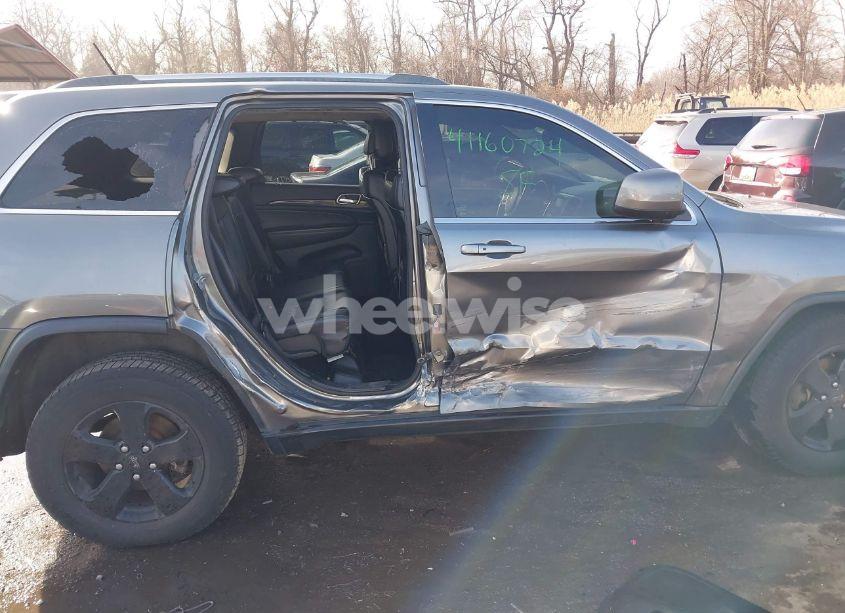 Photo 6 of 2012 Jeep Grand CHEROKEE LAREDO (VIN 1C4RJFAT0CC246145)