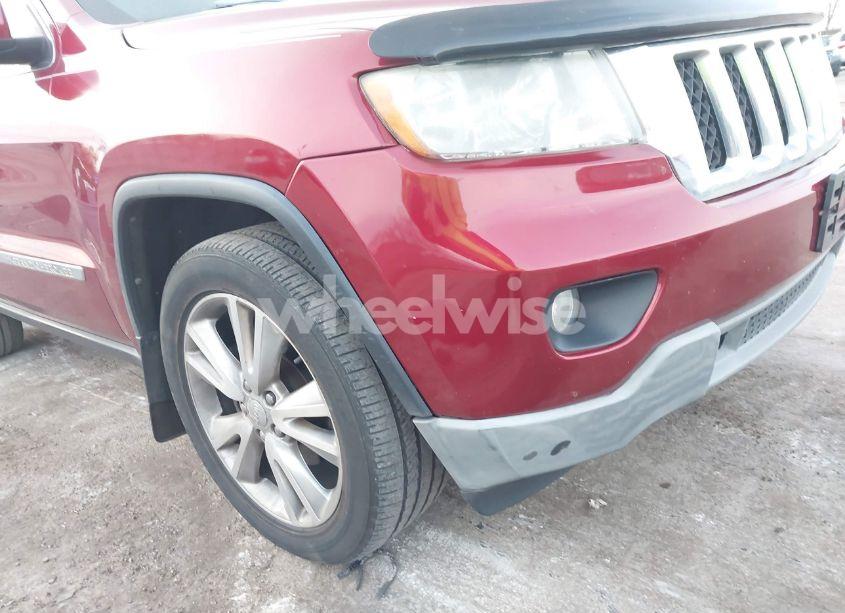 Photo 18 of 2013 Jeep Grand CHEROKEE LAREDO (VIN 1C4RJFAT0DC533292)