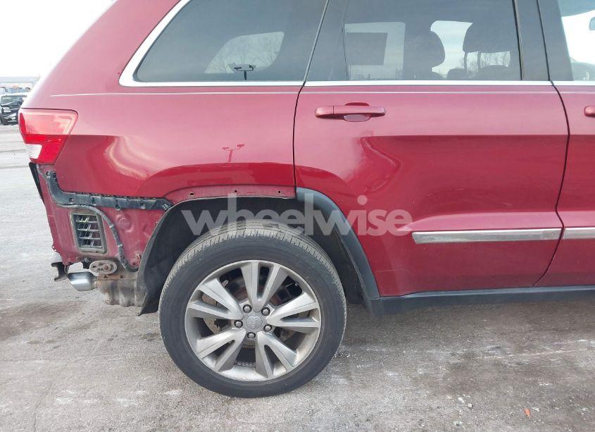 Photo 21 of 2013 Jeep Grand CHEROKEE LAREDO (VIN 1C4RJFAT0DC533292)