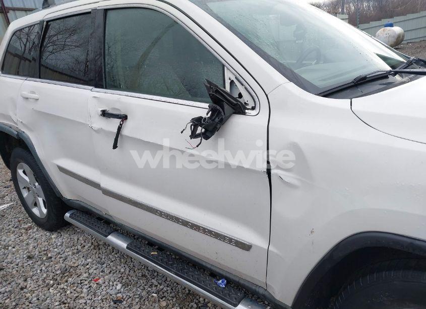 Photo 6 of 2012 Jeep Grand CHEROKEE LAREDO (VIN 1C4RJFAT1CC159015)