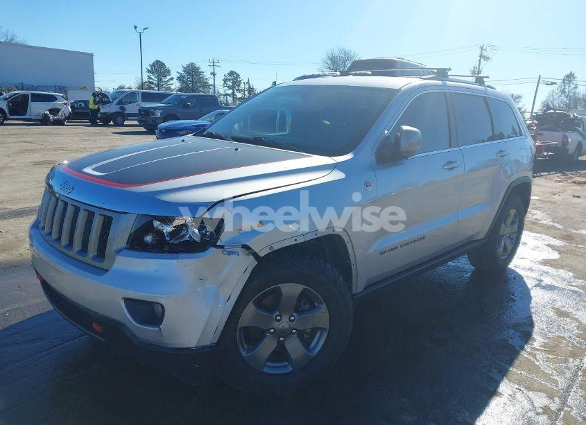 Photo 2 of 2013 Jeep Grand CHEROKEE LAREDO TRAILHAWK (VIN 1C4RJFAT1DC615693)