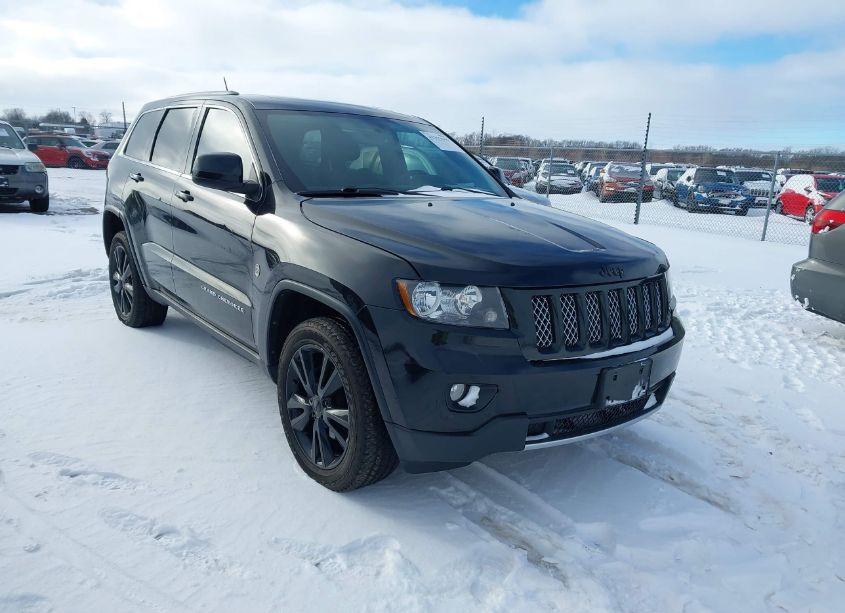 2013 Jeep Grand CHEROKEE LAREDO ALTITUDE (VIN 1C4RJFAT3DC587833) main photo