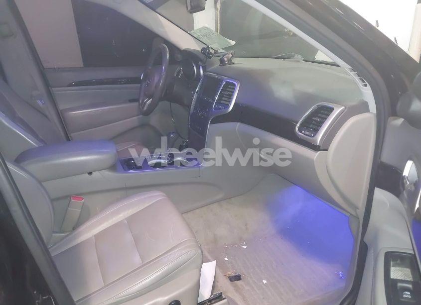 Photo 5 of 2012 Jeep Grand CHEROKEE LAREDO (VIN 1C4RJFAT6CC211755)