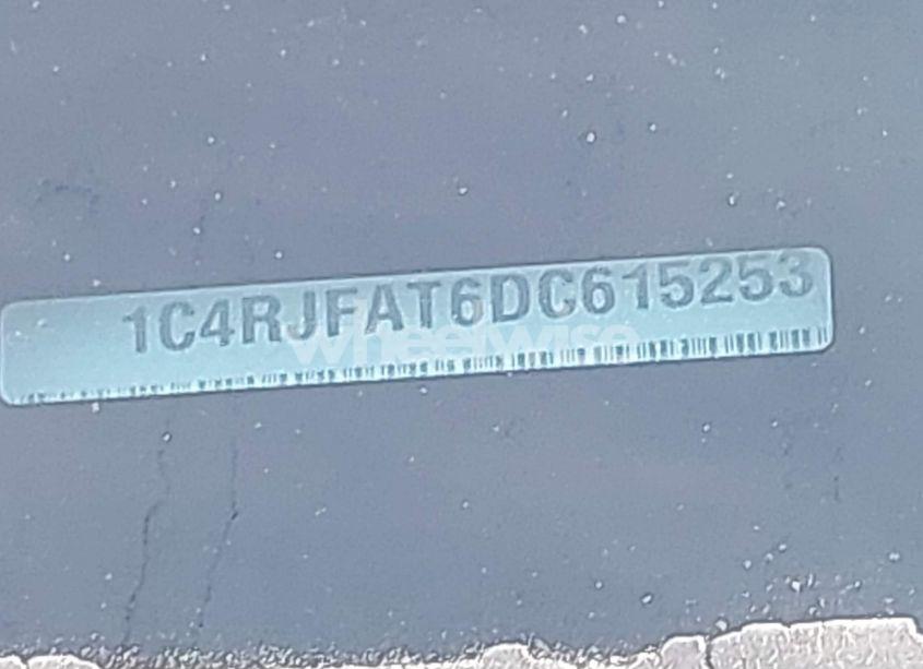 Photo 8 of 2013 Jeep Grand CHEROKEE LAREDO TRAILHAWK (VIN 1C4RJFAT6DC615253)