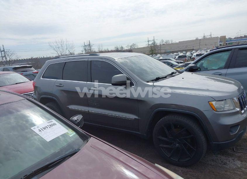 Photo 13 of 2012 Jeep Grand CHEROKEE LAREDO (VIN 1C4RJFAT8CC284447)