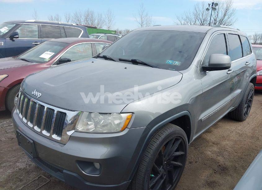 Photo 2 of 2012 Jeep Grand CHEROKEE LAREDO (VIN 1C4RJFAT8CC284447)