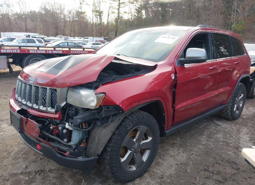 Photo 2 of 2013 Jeep Grand CHEROKEE LAREDO TRAILHAWK (VIN 1C4RJFATXDC615594)