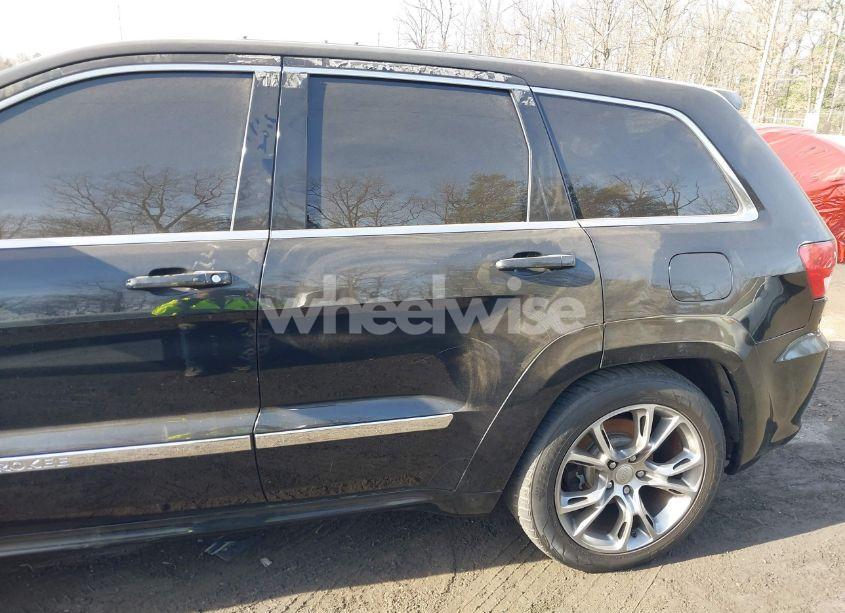 Photo 6 of 2013 Jeep Grand CHEROKEE LAREDO (VIN 1C4RJFATXDC627115)