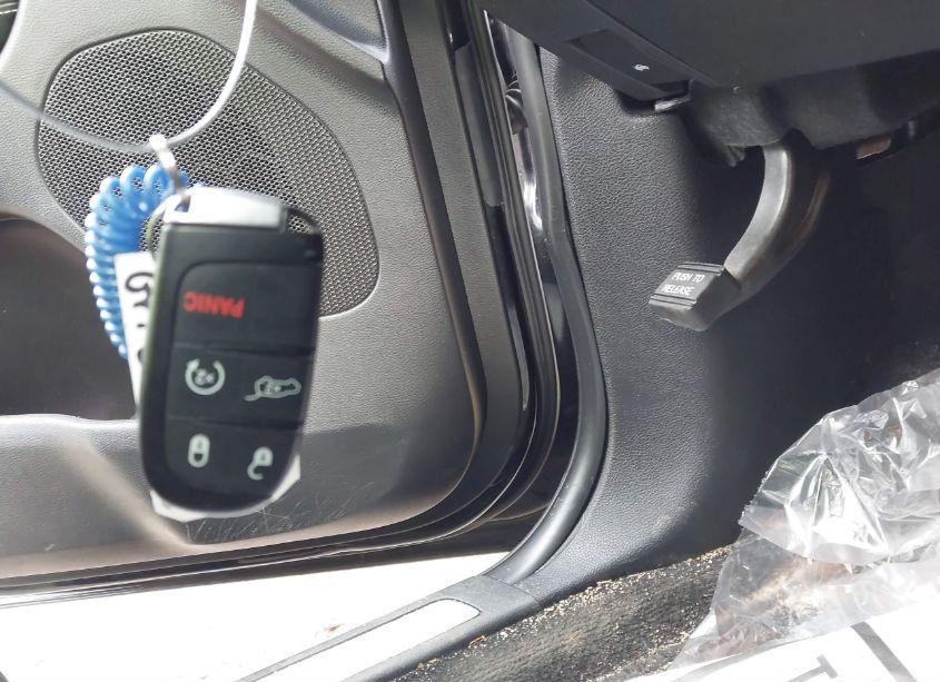 Photo 11 of 2015 Jeep Grand CHEROKEE LIMITED (VIN 1C4RJFBG0FC887348)