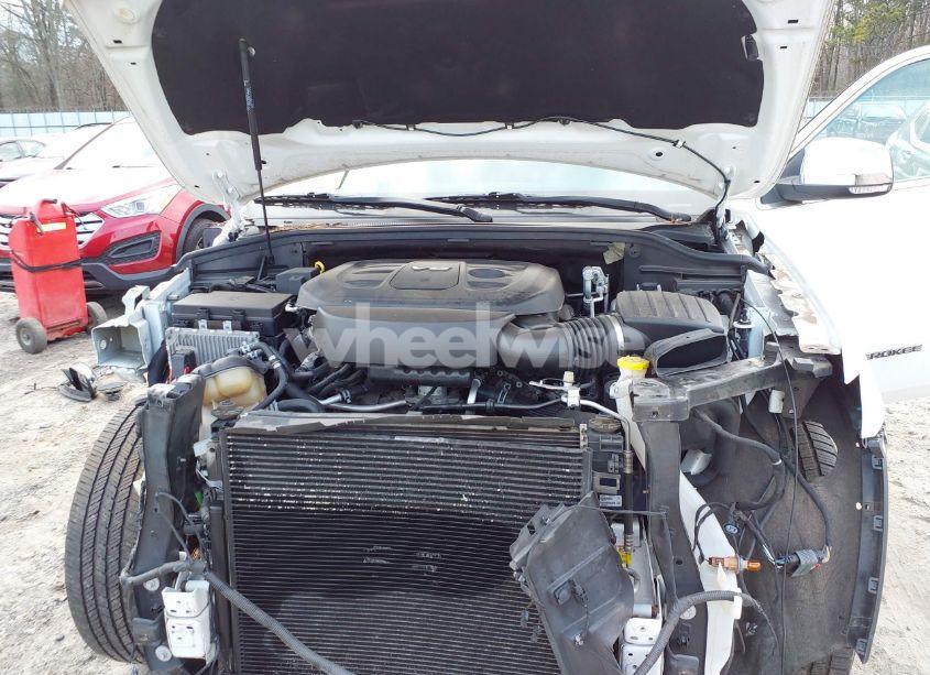 Photo 10 of 2017 Jeep Grand CHEROKEE LIMITED 4X4 (VIN 1C4RJFBG0HC670918)