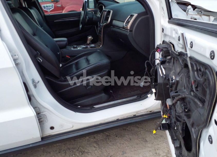 Photo 5 of 2017 Jeep Grand CHEROKEE LIMITED 4X4 (VIN 1C4RJFBG0HC670918)