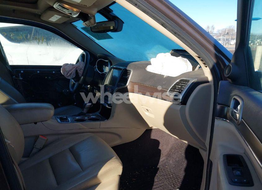 Photo 5 of 2017 Jeep Grand CHEROKEE LIMITED 4X4 (VIN 1C4RJFBG0HC842106)