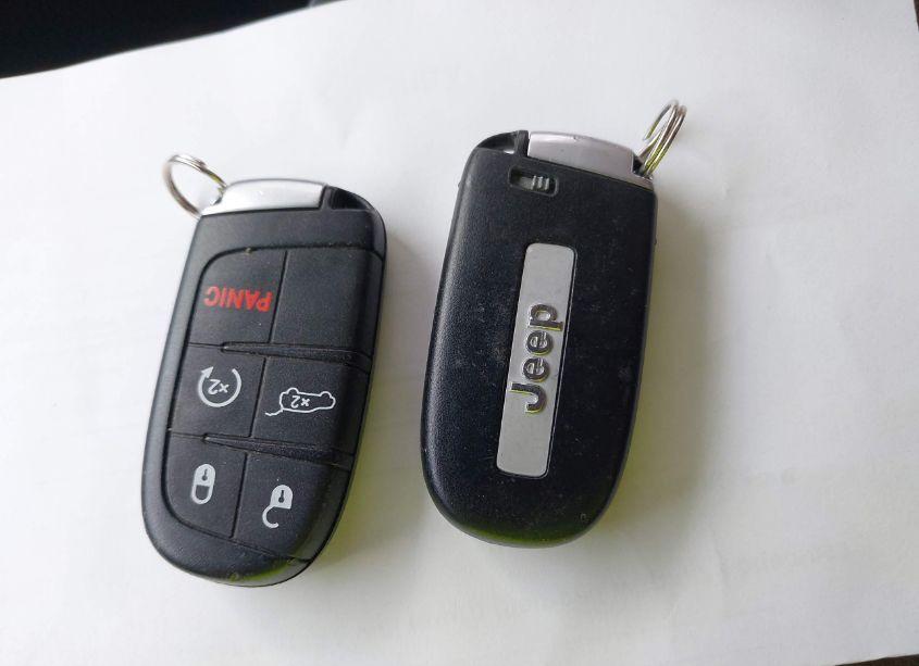 Photo 11 of 2017 Jeep Grand CHEROKEE LIMITED 4X4 (VIN 1C4RJFBG0HC844325)