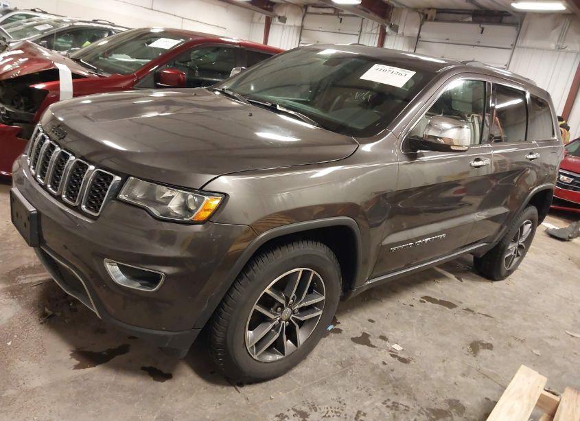 Photo 2 of 2018 Jeep Grand CHEROKEE LIMITED 4X4 (VIN 1C4RJFBG0JC248976)