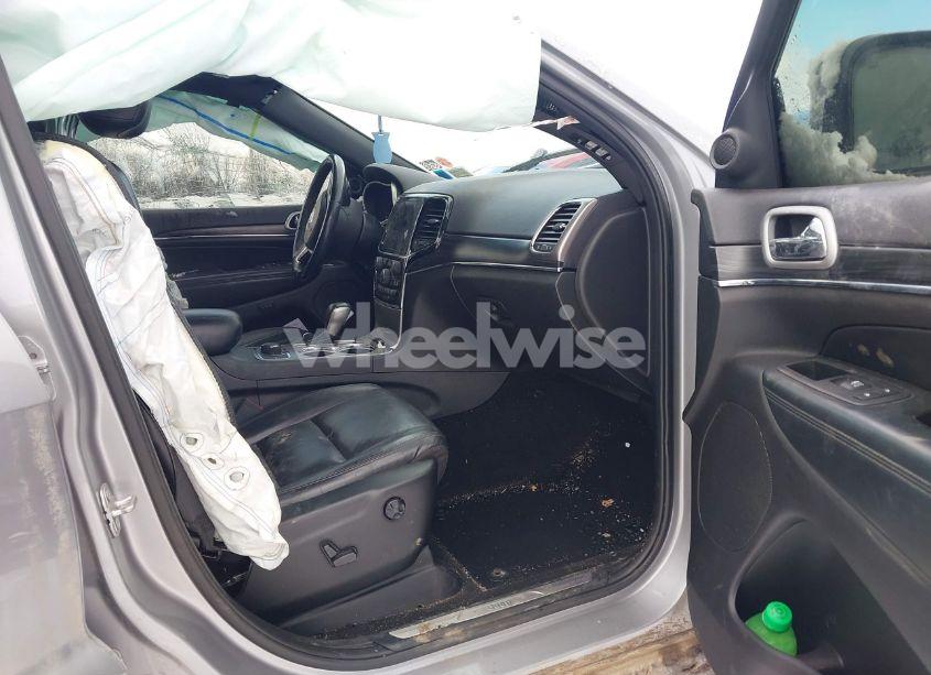 Photo 5 of 2019 Jeep Grand CHEROKEE LIMITED 4X4 (VIN 1C4RJFBG0KC854232)