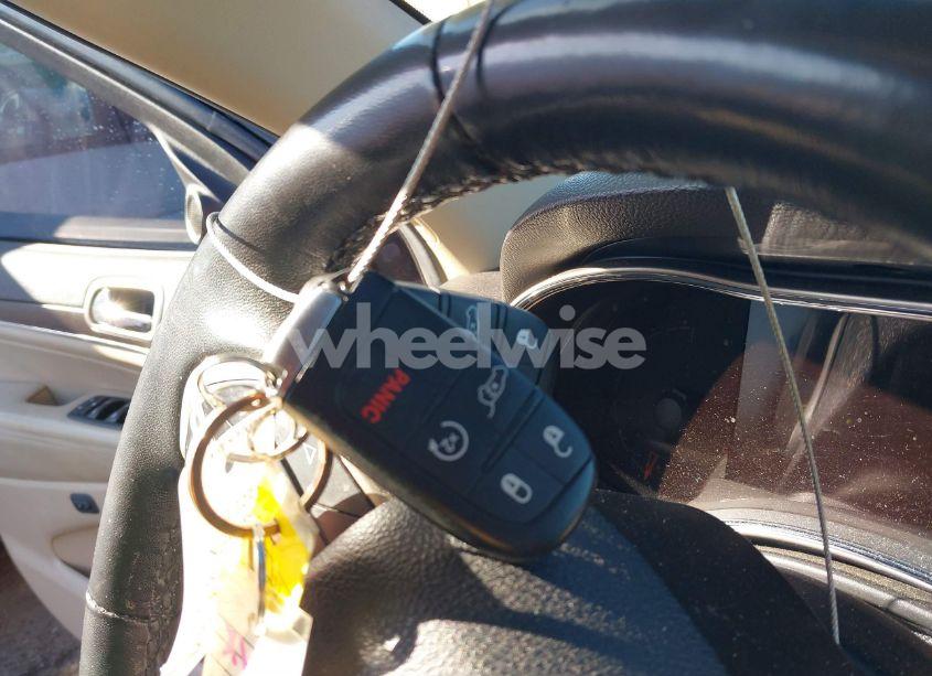 Photo 11 of 2015 Jeep Grand CHEROKEE LIMITED (VIN 1C4RJFBG1FC606321)