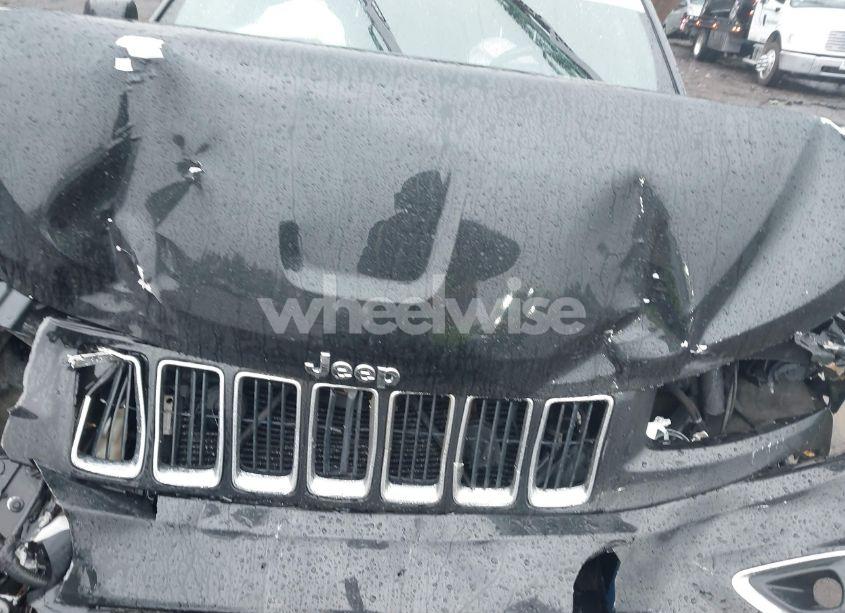 Photo 10 of 2015 Jeep Grand CHEROKEE LIMITED (VIN 1C4RJFBG1FC828941)