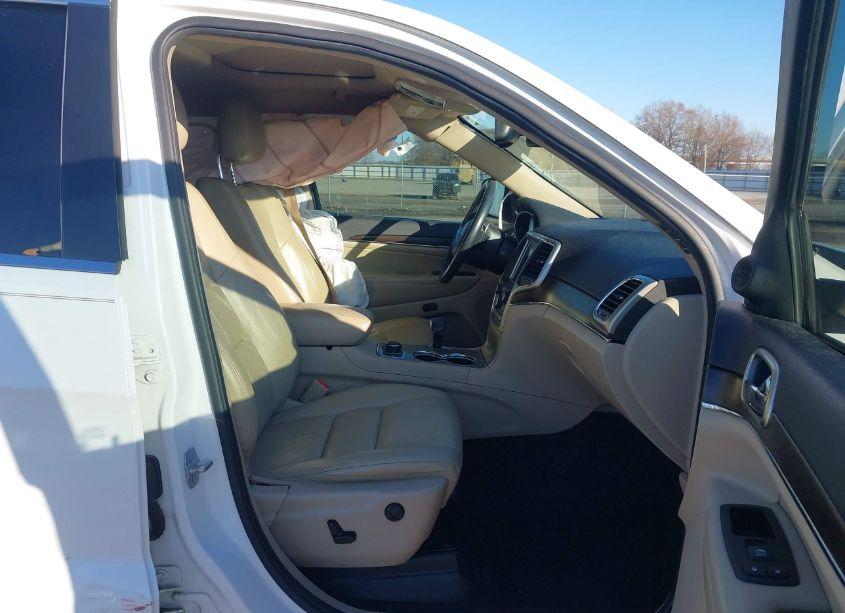 Photo 5 of 2015 Jeep Grand CHEROKEE LIMITED (VIN 1C4RJFBG1FC875838)