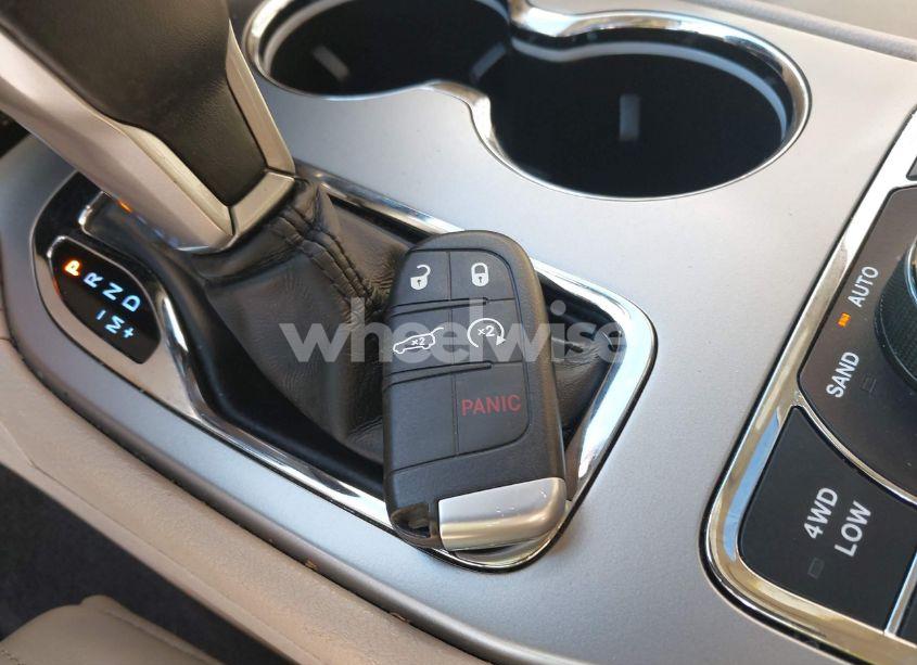 Photo 11 of 2018 Jeep Grand CHEROKEE LIMITED 4X4 (VIN 1C4RJFBG1JC229093)