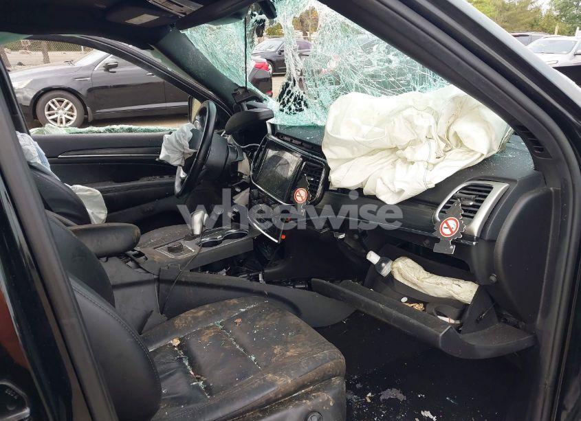 Photo 5 of 2019 Jeep Grand CHEROKEE LIMITED 4X4 (VIN 1C4RJFBG1KC761543)