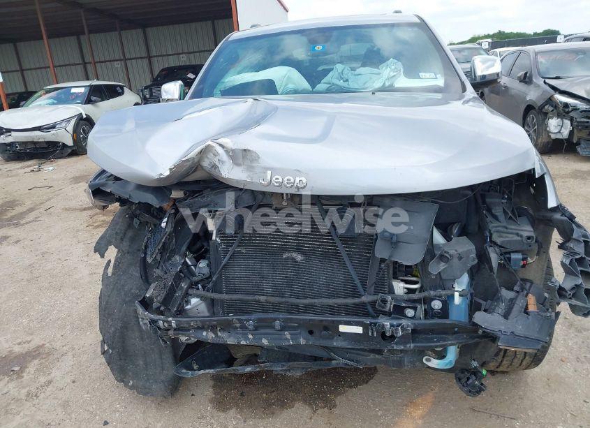 Photo 6 of 2020 Jeep Grand CHEROKEE LIMITED 4X4 (VIN 1C4RJFBG1LC122774)