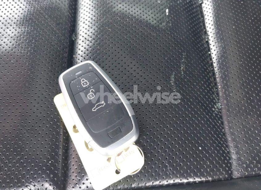 Photo 11 of 2017 Jeep Grand CHEROKEE LIMITED 75TH ANNIVERSARY EDITION 4X4 (VIN 1C4RJFBG2HC719567)