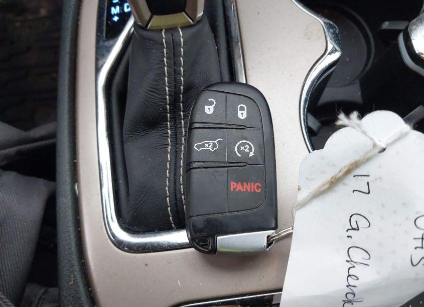 Photo 11 of 2017 Jeep Grand CHEROKEE LIMITED 4X4 (VIN 1C4RJFBG2HC912494)