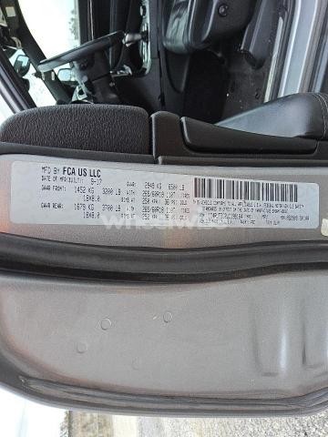 Photo 2 of 2018 JEEP GRAND CHEROKEE LIMITED (VIN 1C4RJFBG2JC195164)